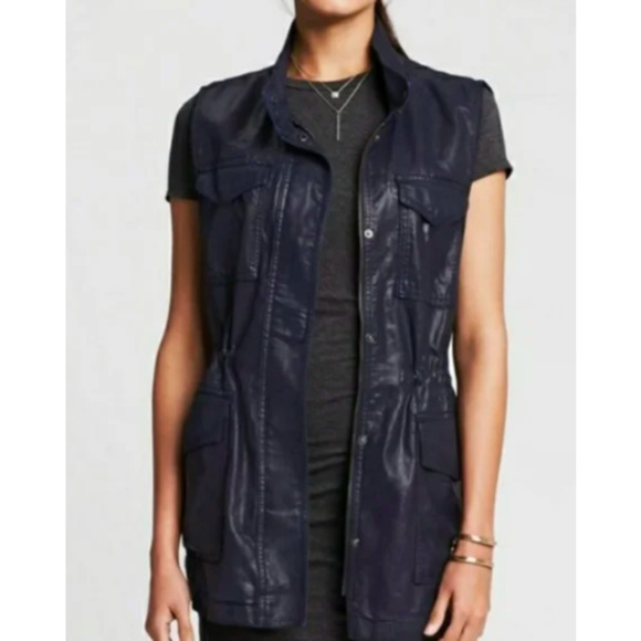 Banana Republic Cargo Vest - Navy, Rain Proof - Picture 9 of 10
